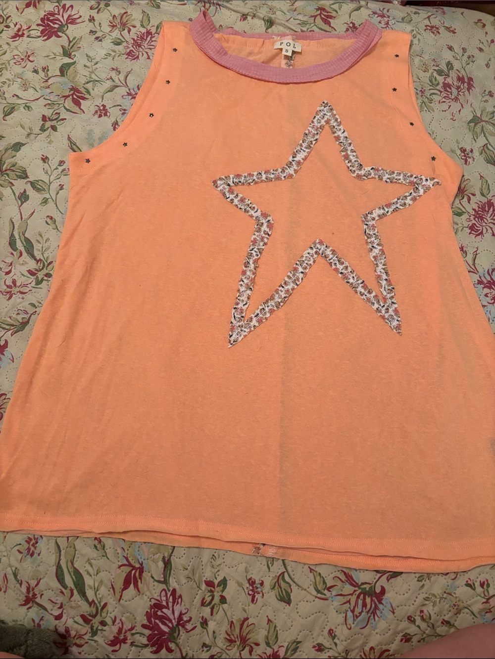 POL Peach Tank with Floral-Trim Star